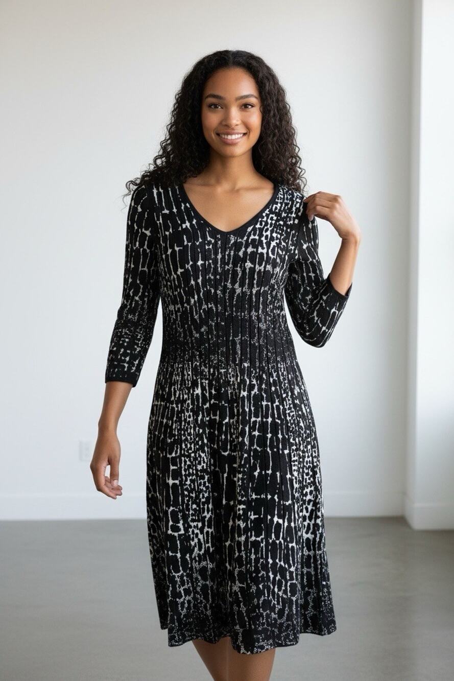 Dana Buchman Women's Sweater Dress V-Neck Cinched Waist Size L Preppy Classic